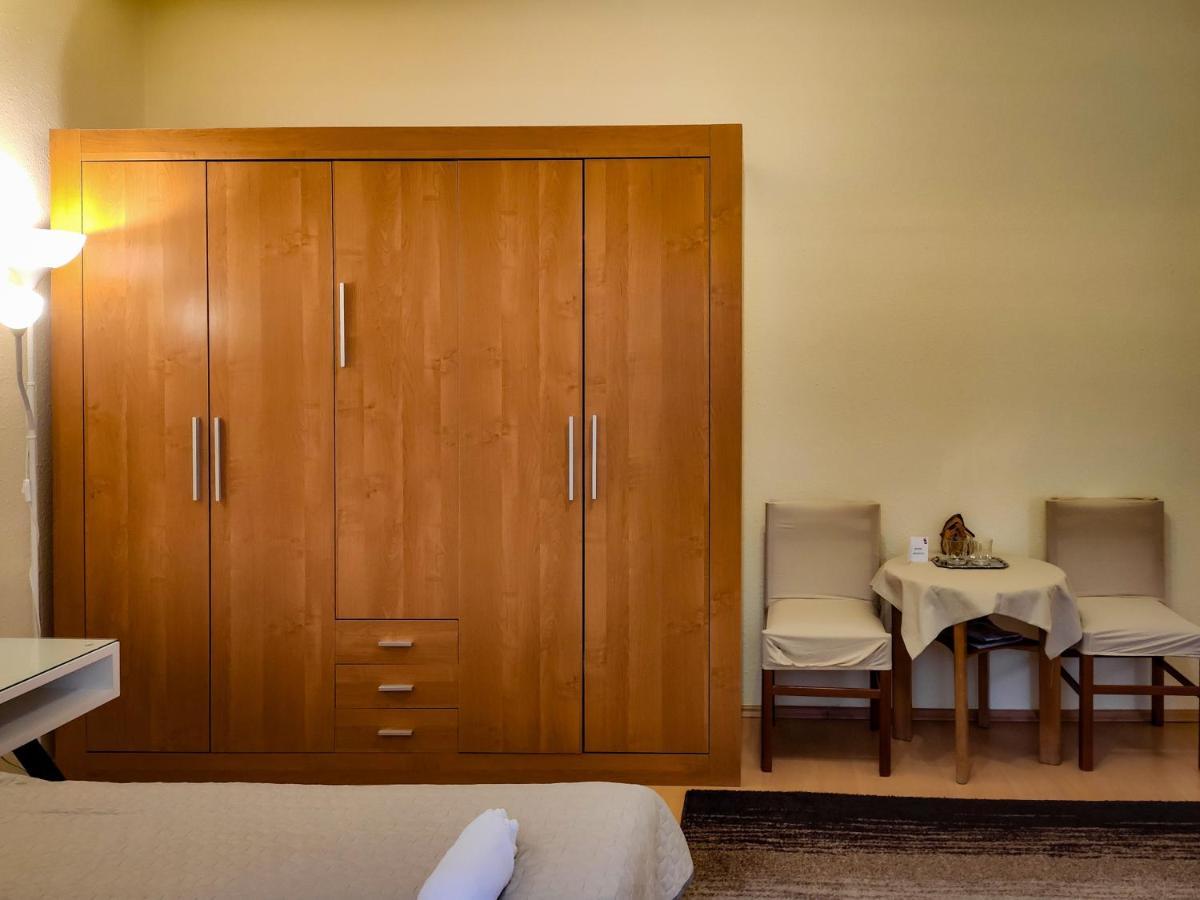 Afrodite Apartmanhaz 埃格尔 外观 照片