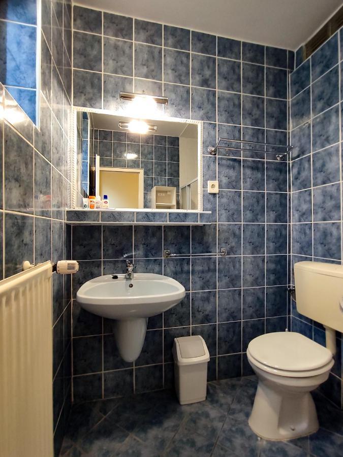 Afrodite Apartmanhaz 埃格尔 外观 照片