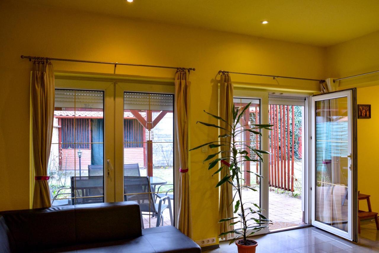 Afrodite Apartmanhaz 埃格尔 外观 照片