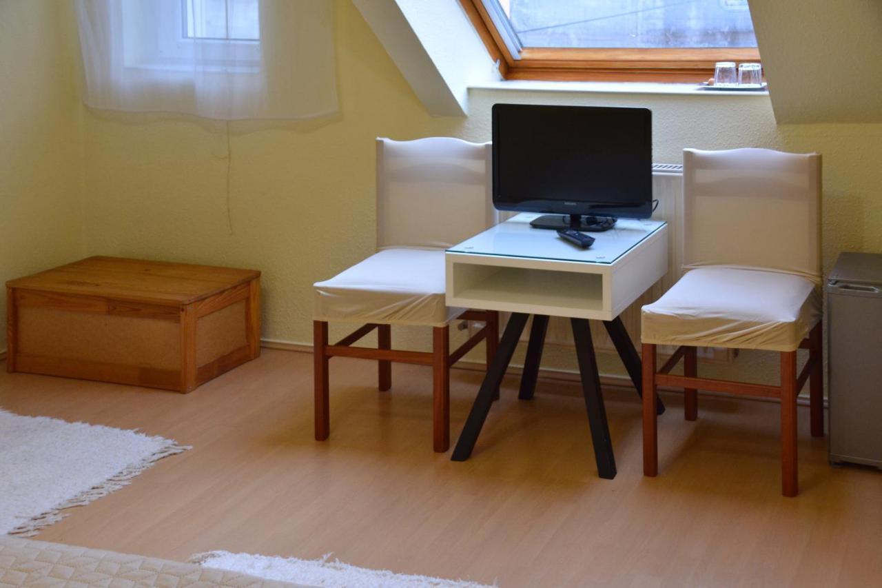 Afrodite Apartmanhaz 埃格尔 外观 照片