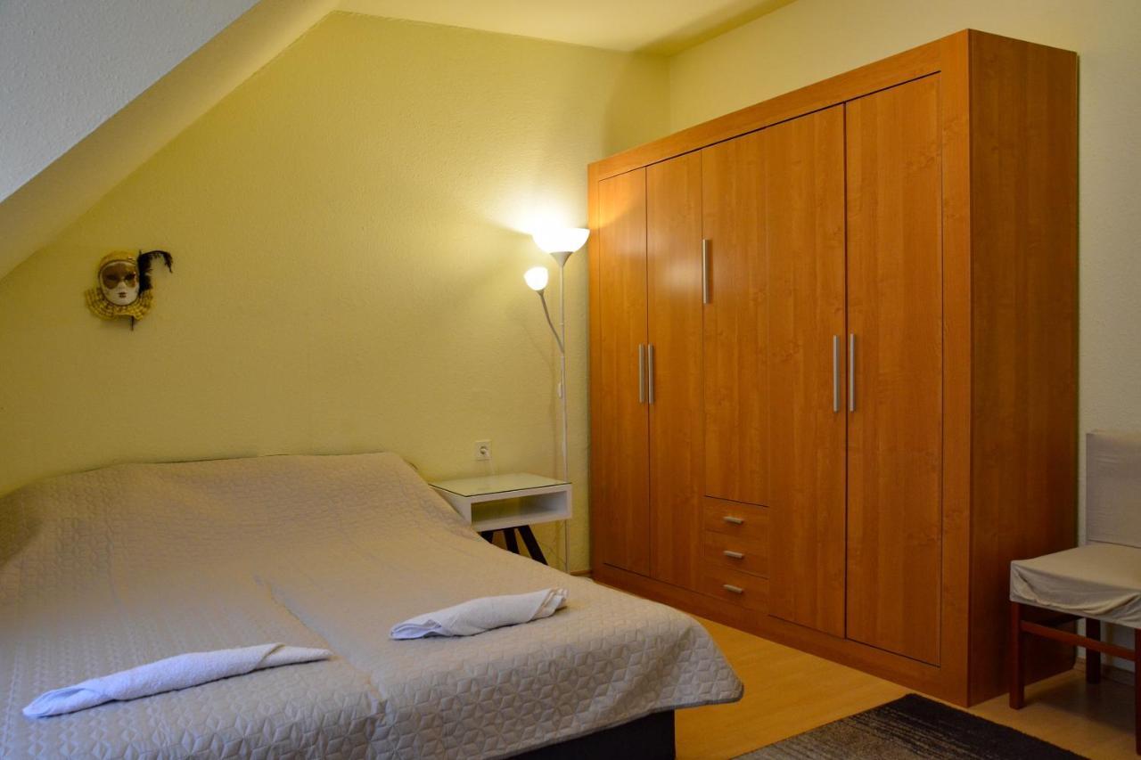 Afrodite Apartmanhaz 埃格尔 外观 照片