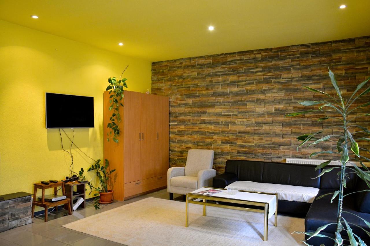 Afrodite Apartmanhaz 埃格尔 外观 照片